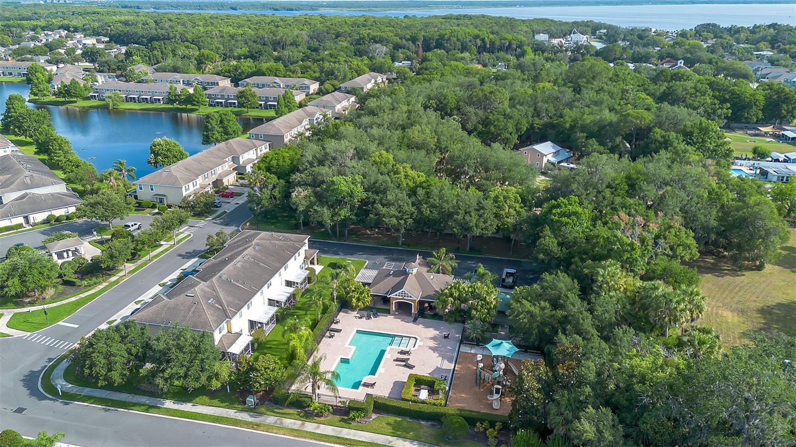 RIVERVIEW TWNHMS PH II - Residential Lease