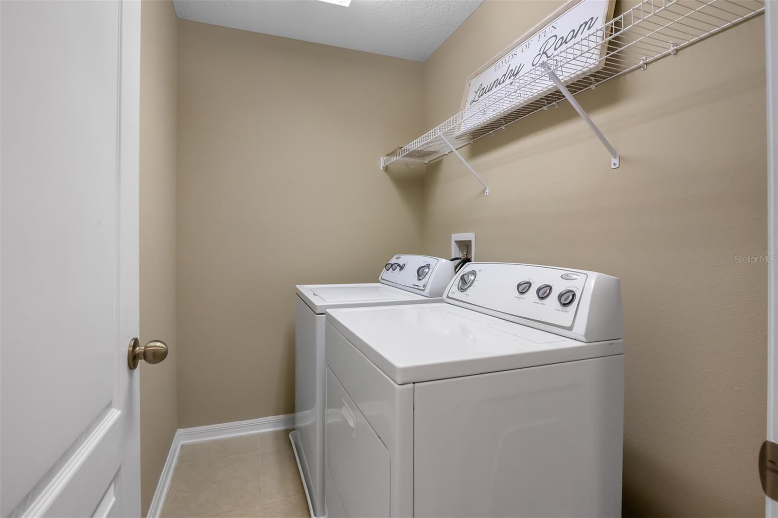RIVERVIEW TWNHMS PH II - Residential Lease