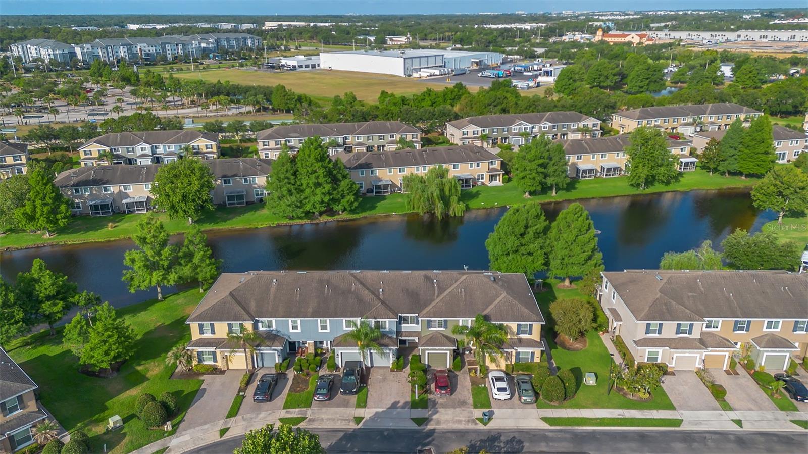 RIVERVIEW TWNHMS PH II - Residential Lease