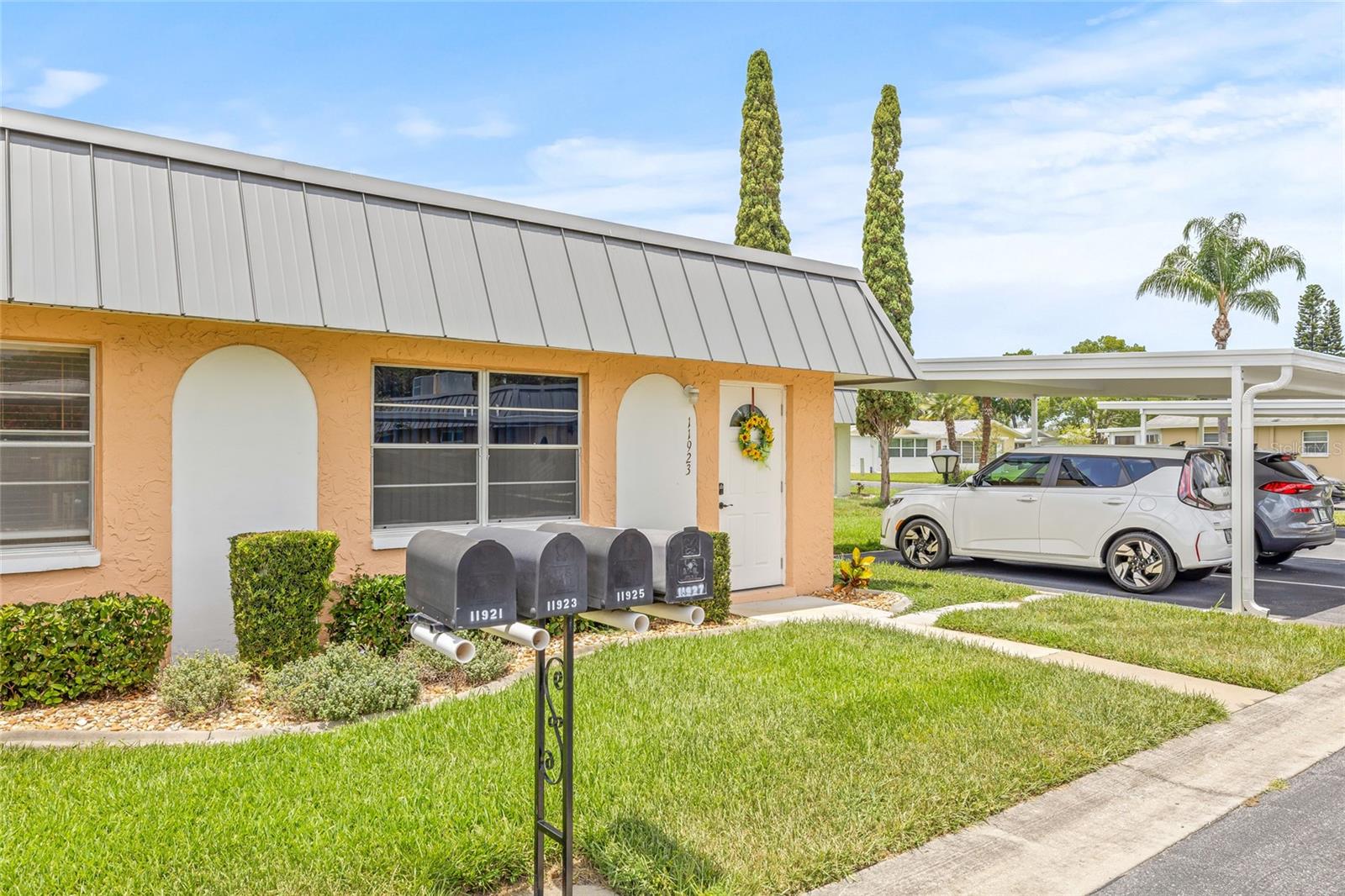 PARADISE POINTE WEST - Residential