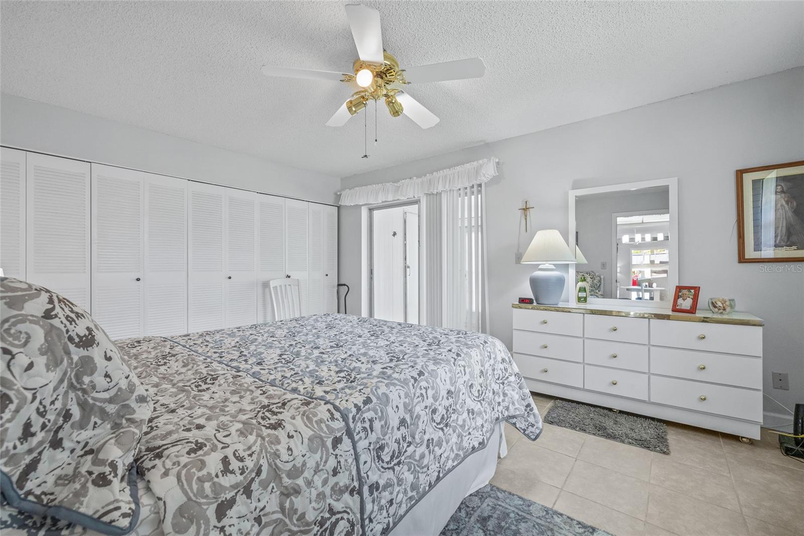 PARADISE POINTE WEST - Residential