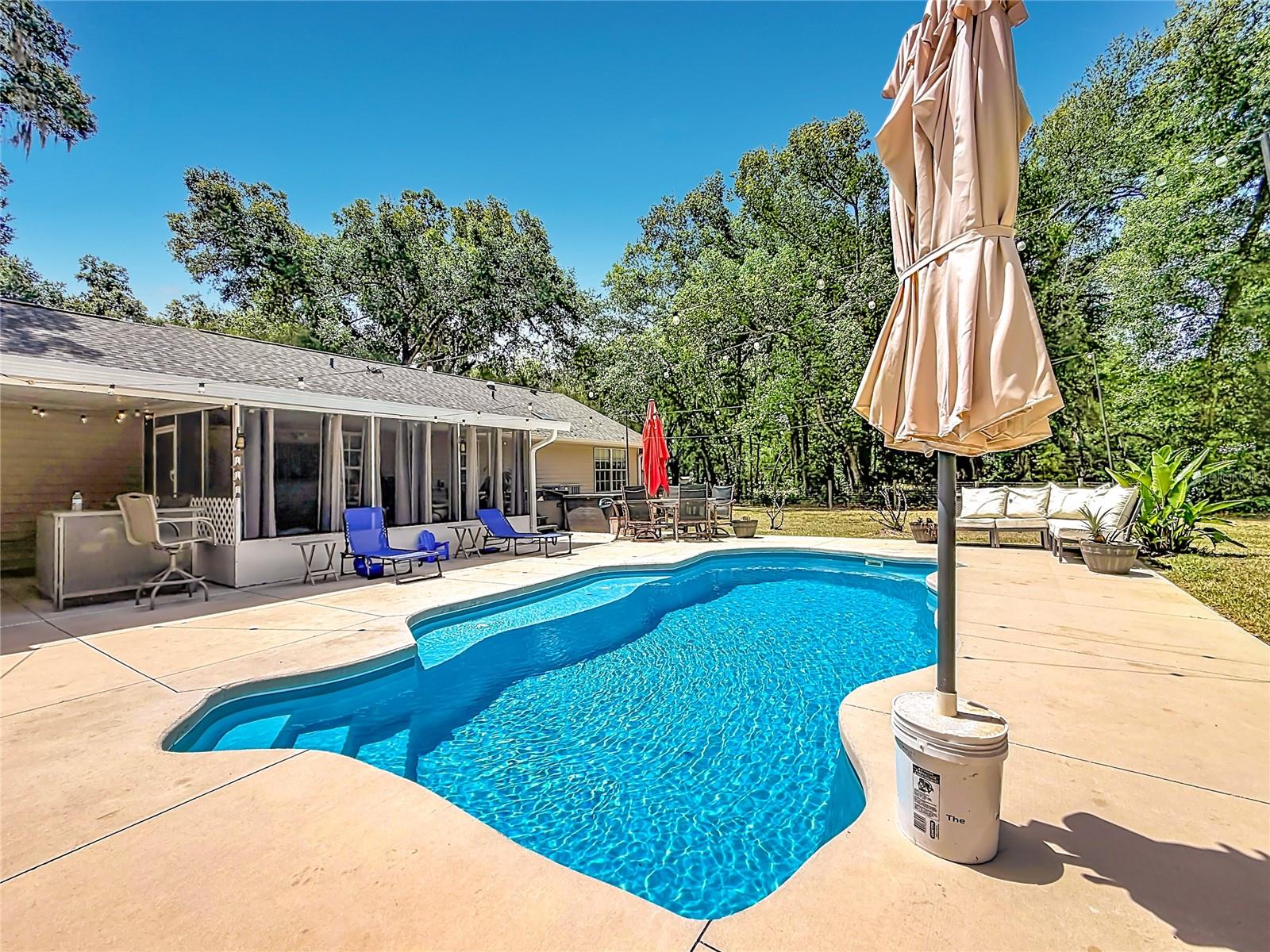 WEIR PARK - Residential