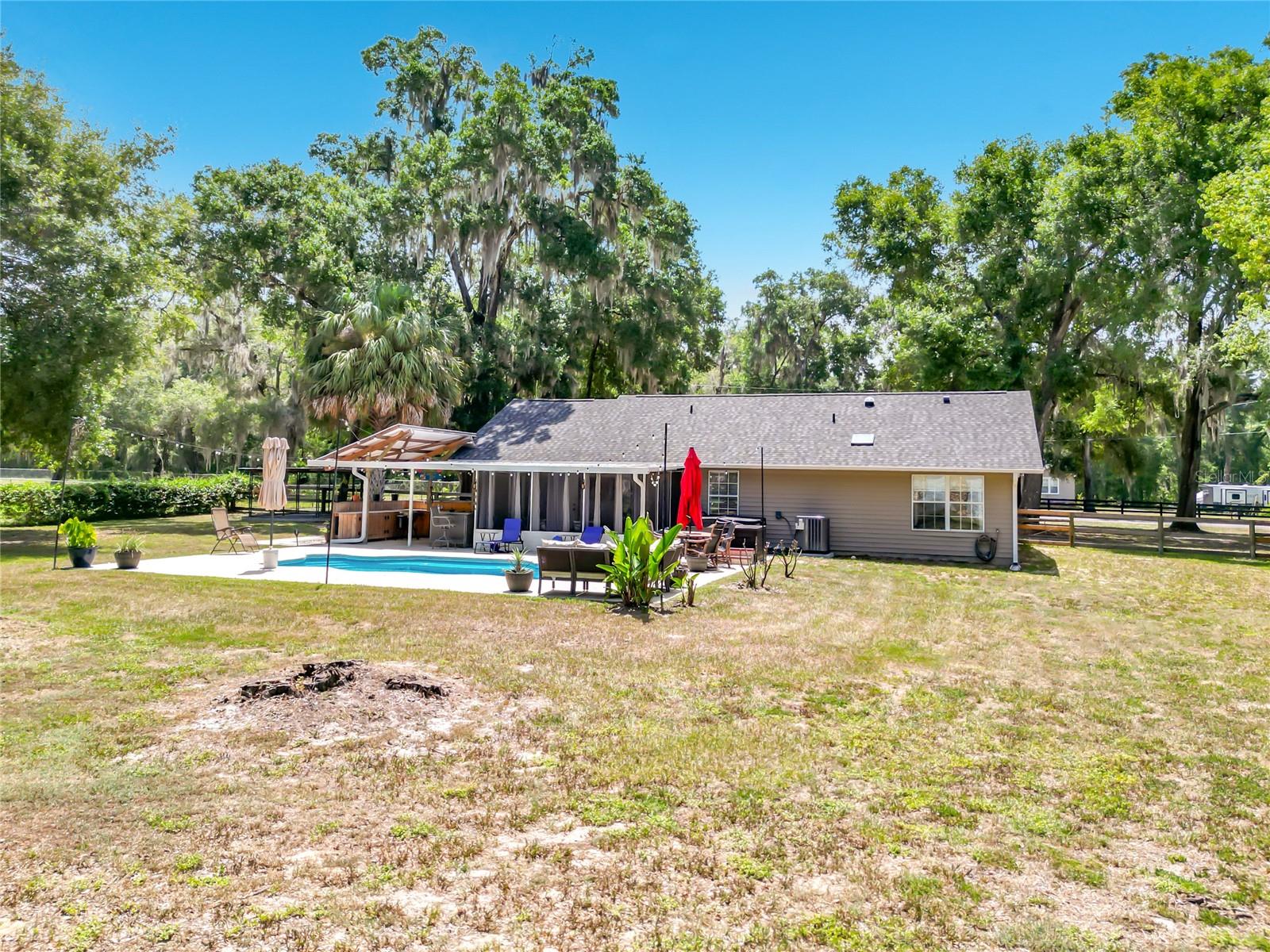 WEIR PARK - Residential