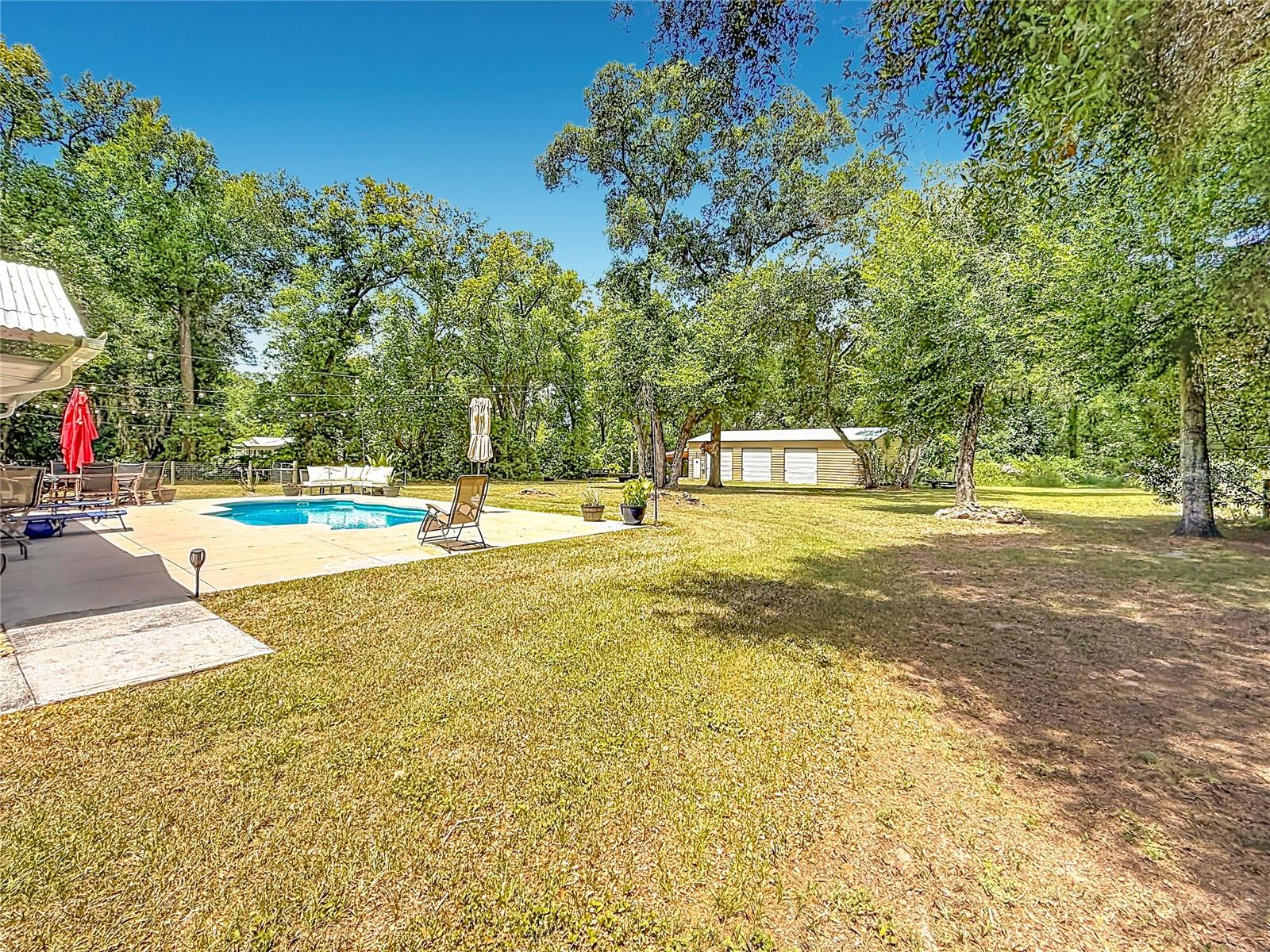 WEIR PARK - Residential