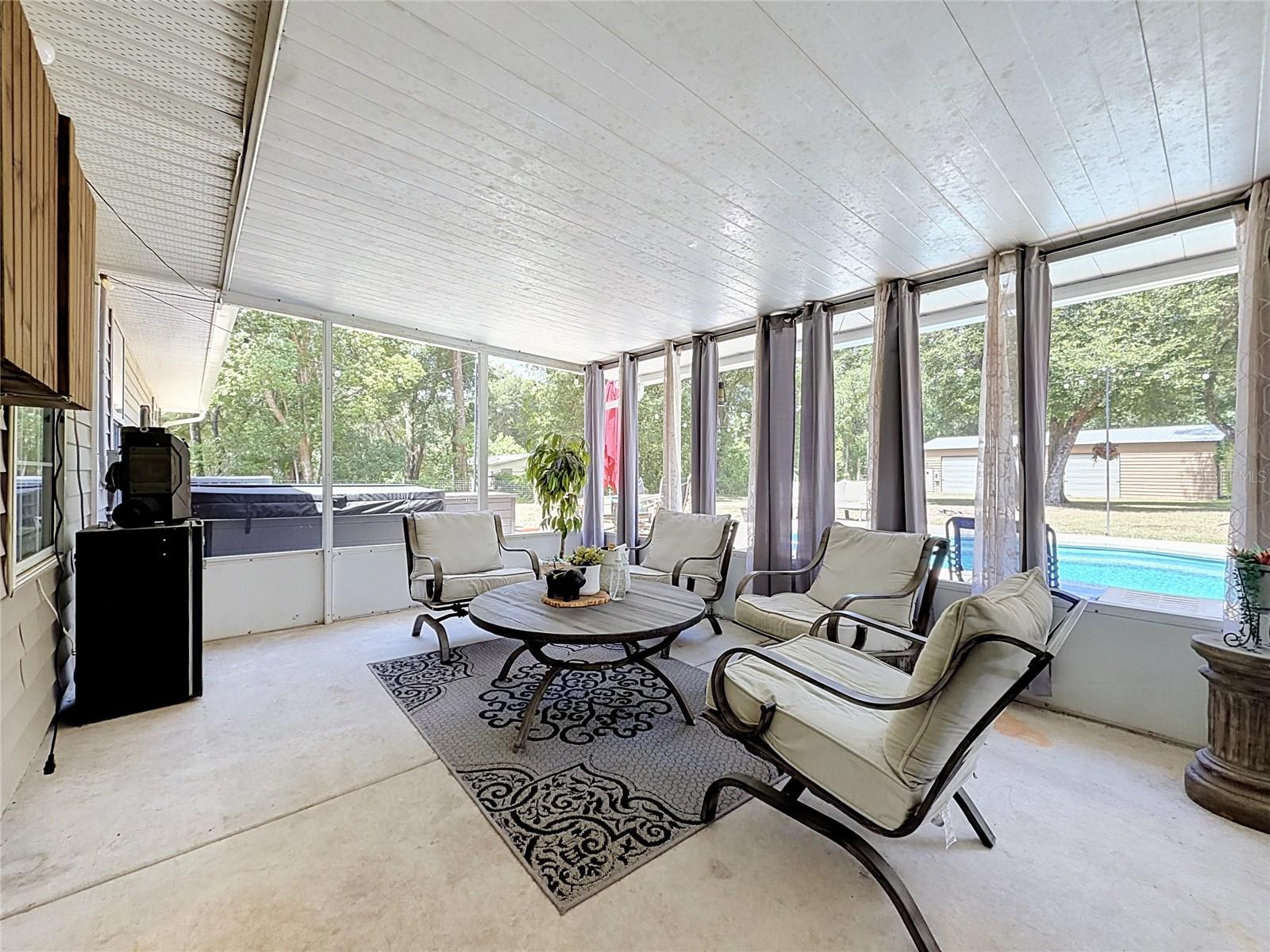 WEIR PARK - Residential