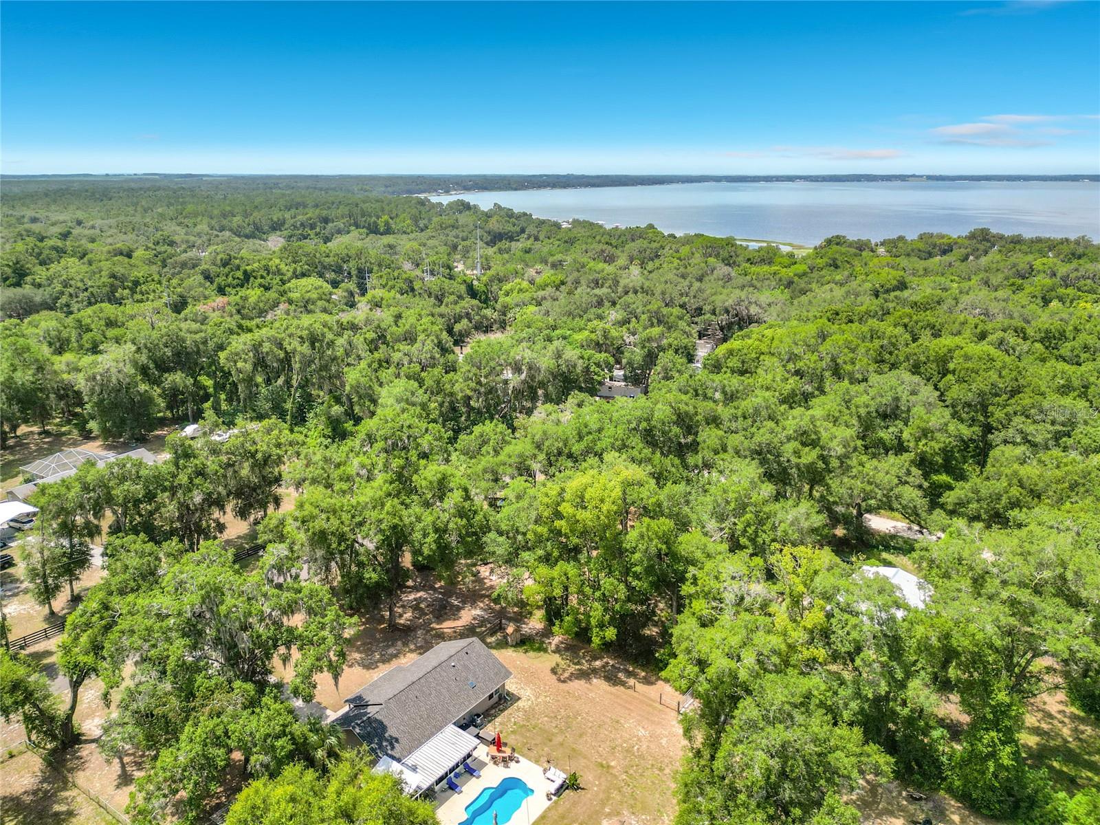 WEIR PARK - Residential