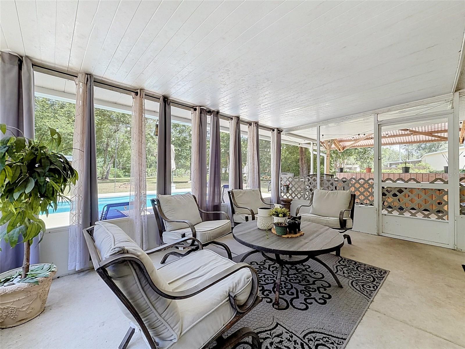 WEIR PARK - Residential