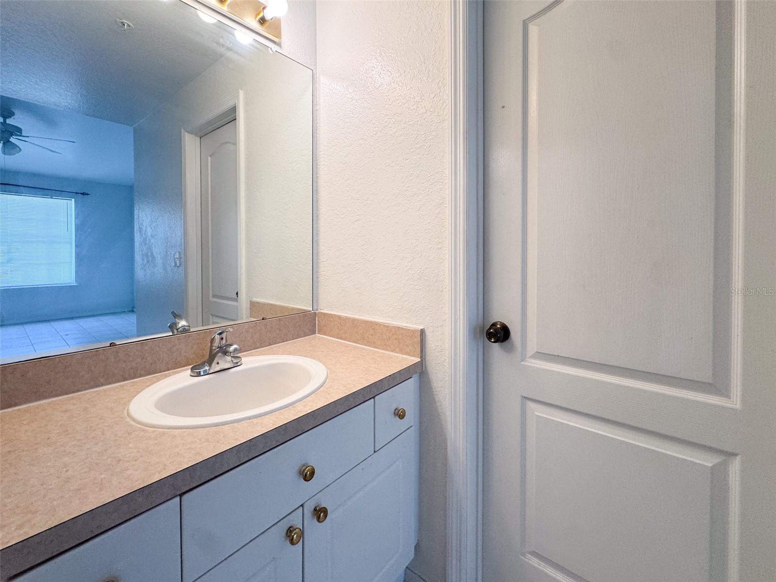 GRAND RESERVE AT KIRKMAN PARKE CONDOMINIUMS - Residential