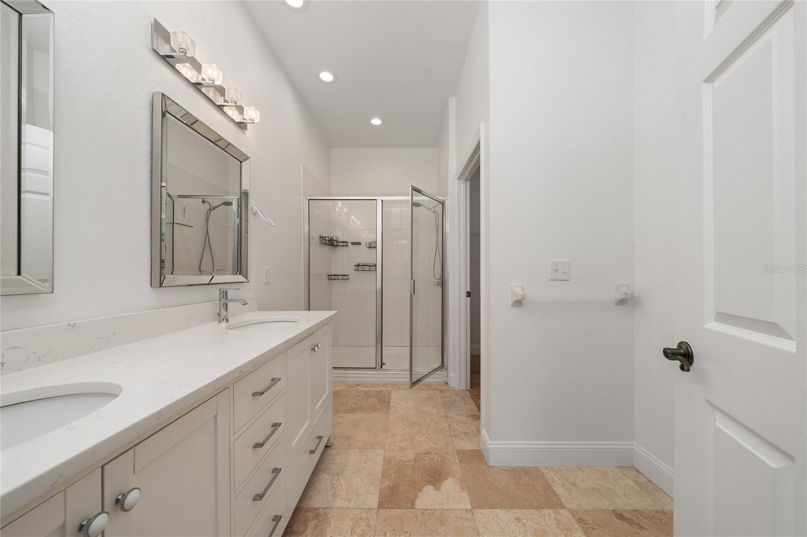 FLORA RIDGE CONDO PH 1 BLDG 1 - Residential