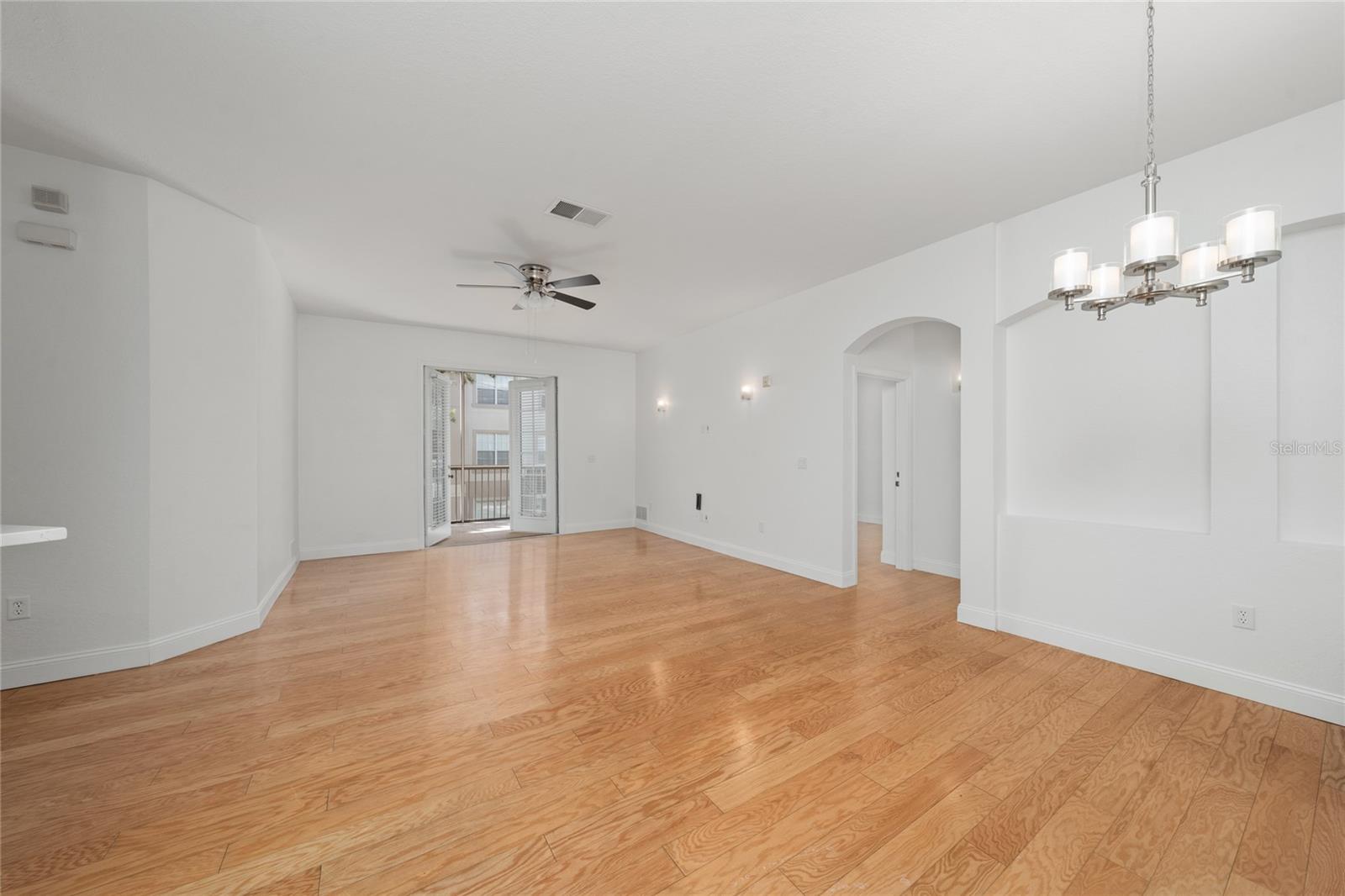 FLORA RIDGE CONDO PH 1 BLDG 1 - Residential
