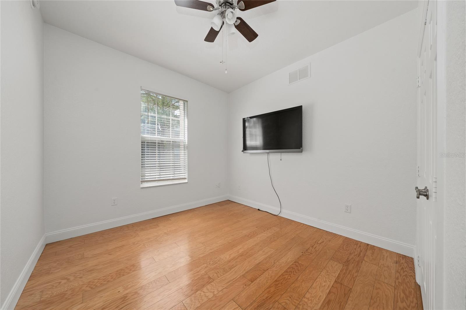 FLORA RIDGE CONDO PH 1 BLDG 1 - Residential