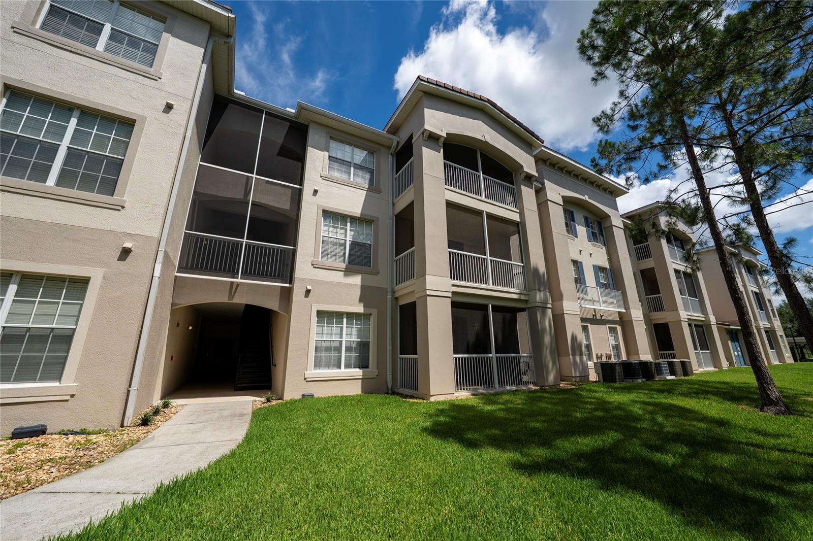 FLORA RIDGE CONDO PH 1 BLDG 1 - Residential