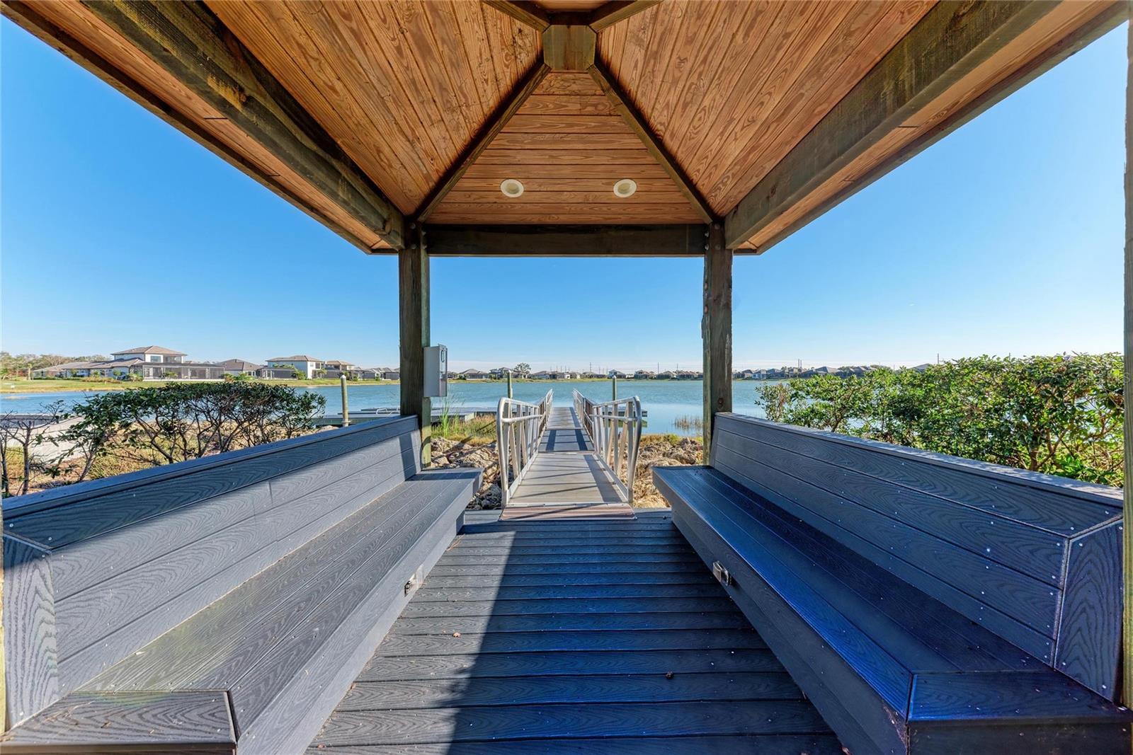 LAKEHOUSE COVE/WATERSIDE PH 5 - Residential