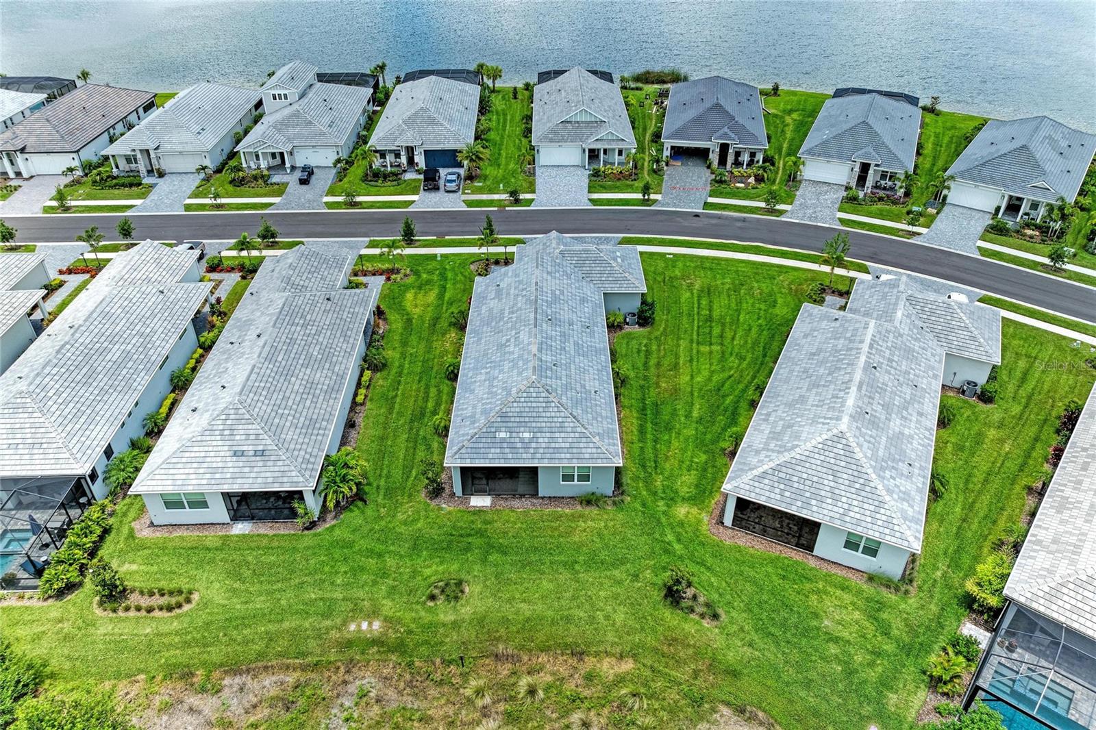 LAKEHOUSE COVE/WATERSIDE PH 5 - Residential