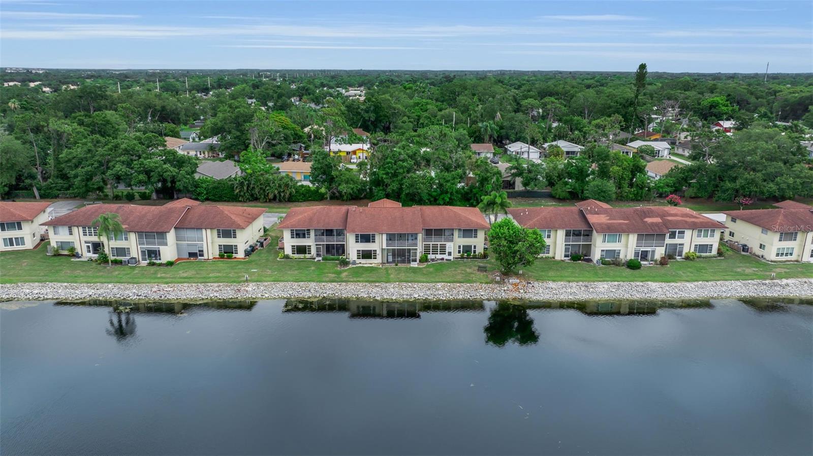 LAKE TIPPECANOE - Residential