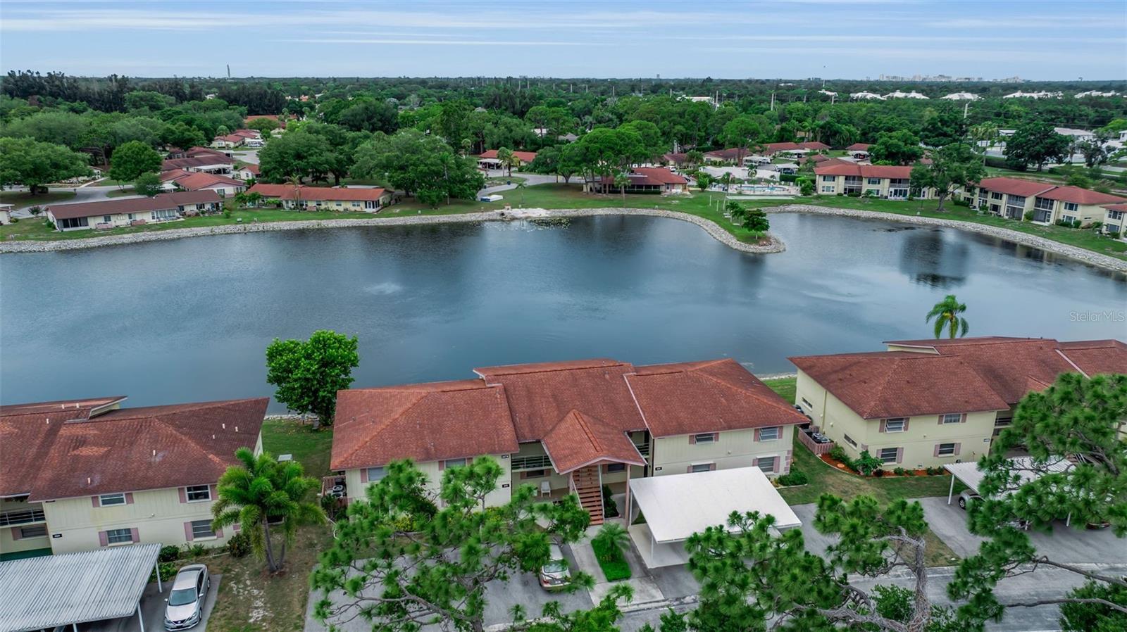 LAKE TIPPECANOE - Residential