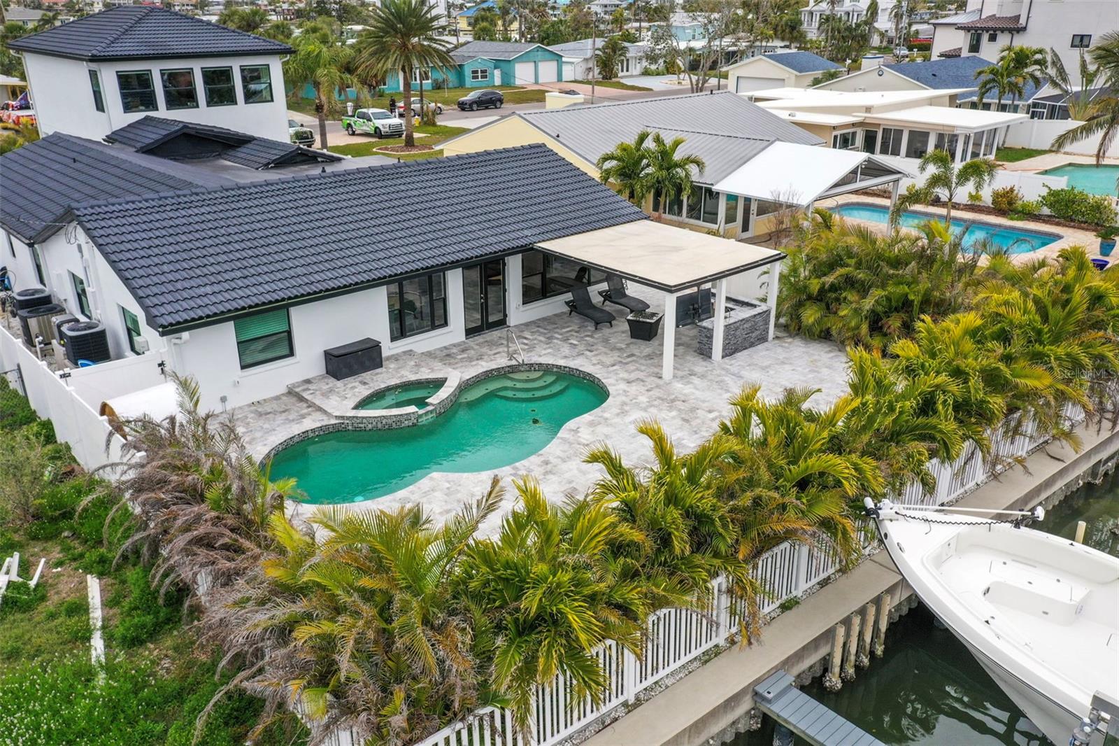LONE PALM BEACH 3RD ADD - Residential