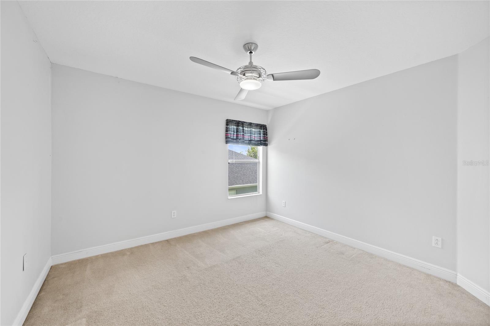 EMERALD ESTATES - Residential