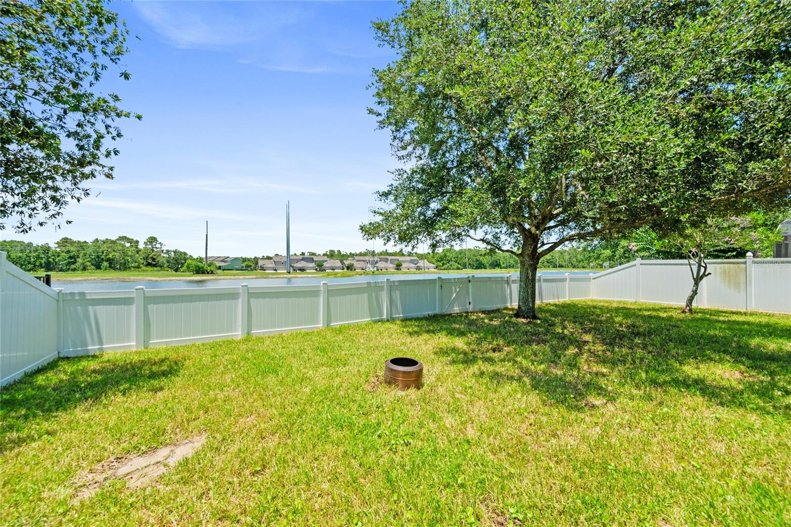 EMERALD ESTATES - Residential