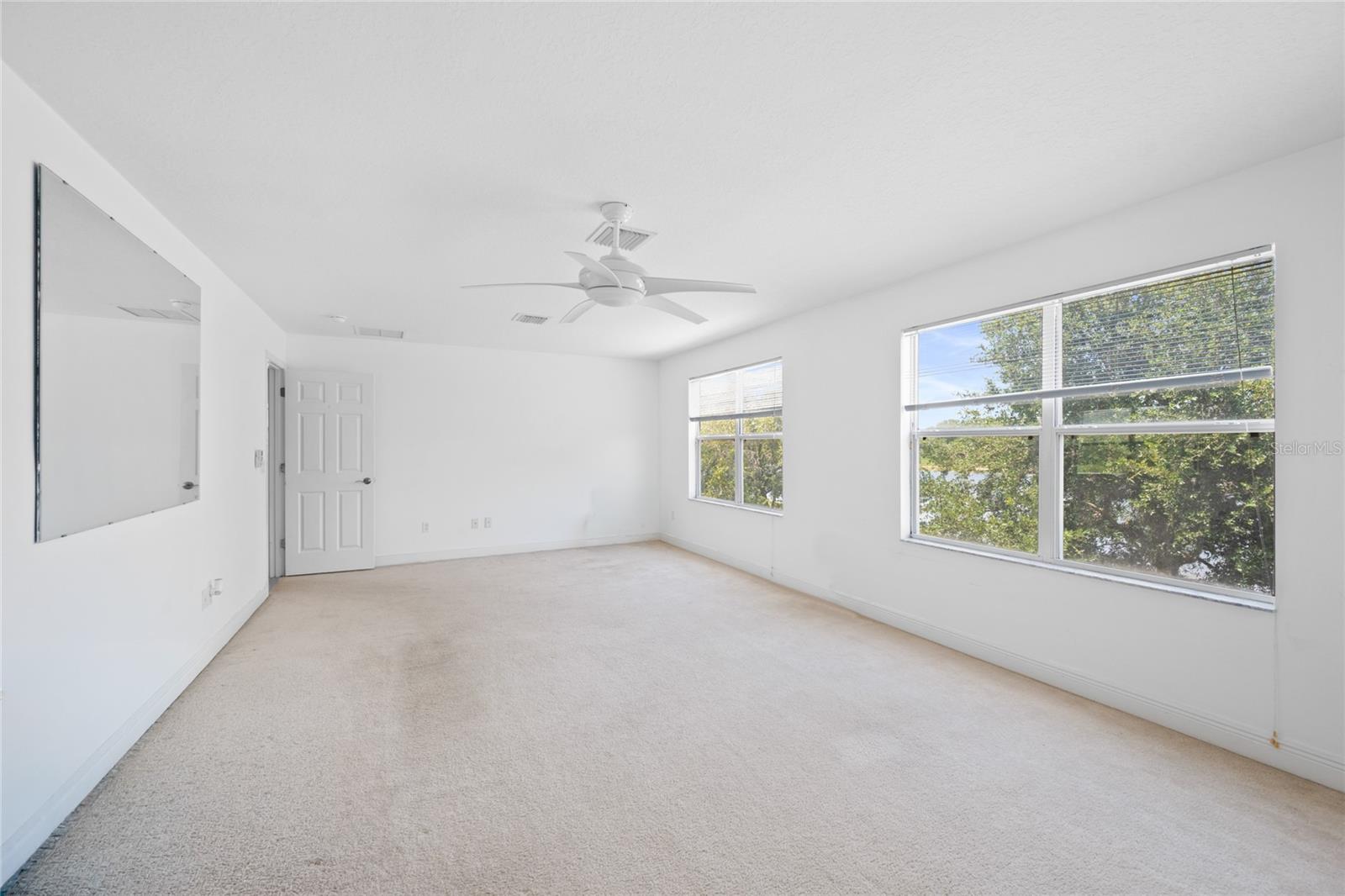 EMERALD ESTATES - Residential