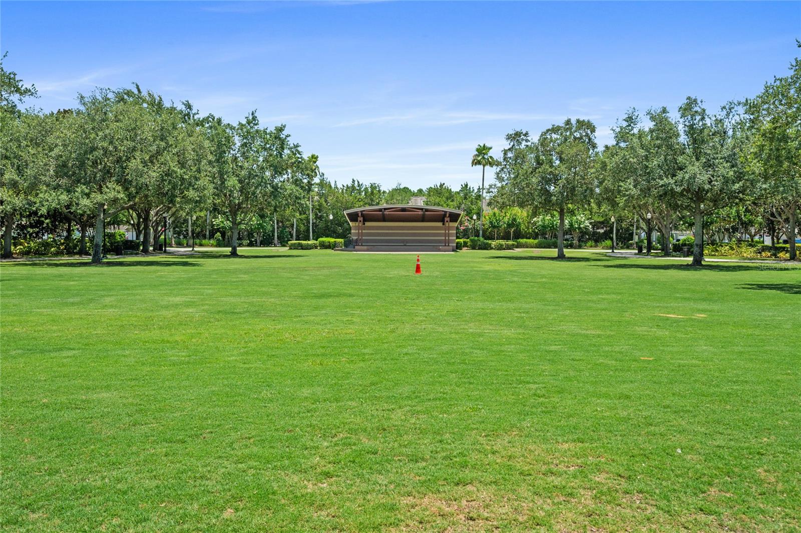 EMERALD ESTATES - Residential