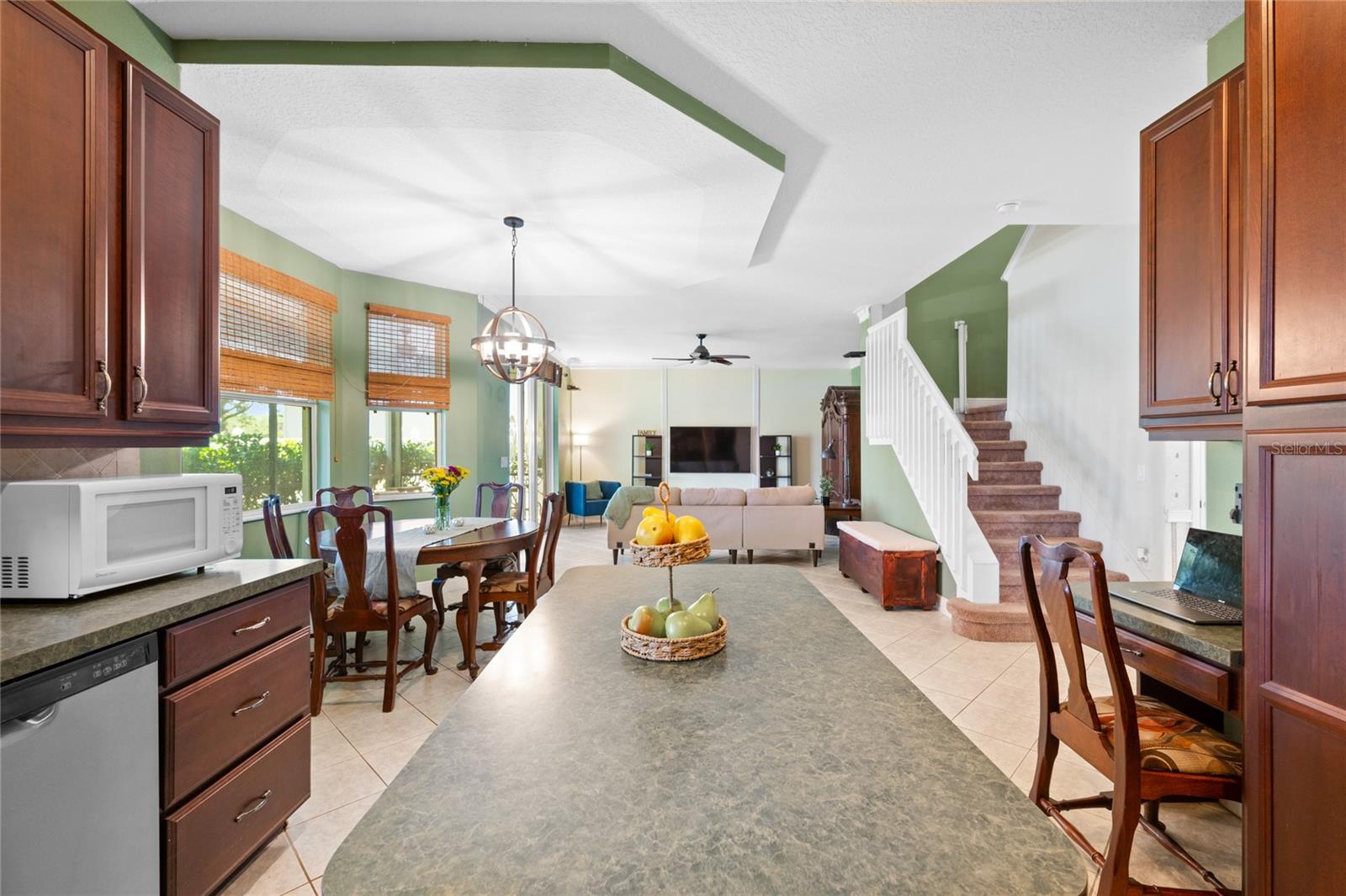 EMERALD ESTATES - Residential