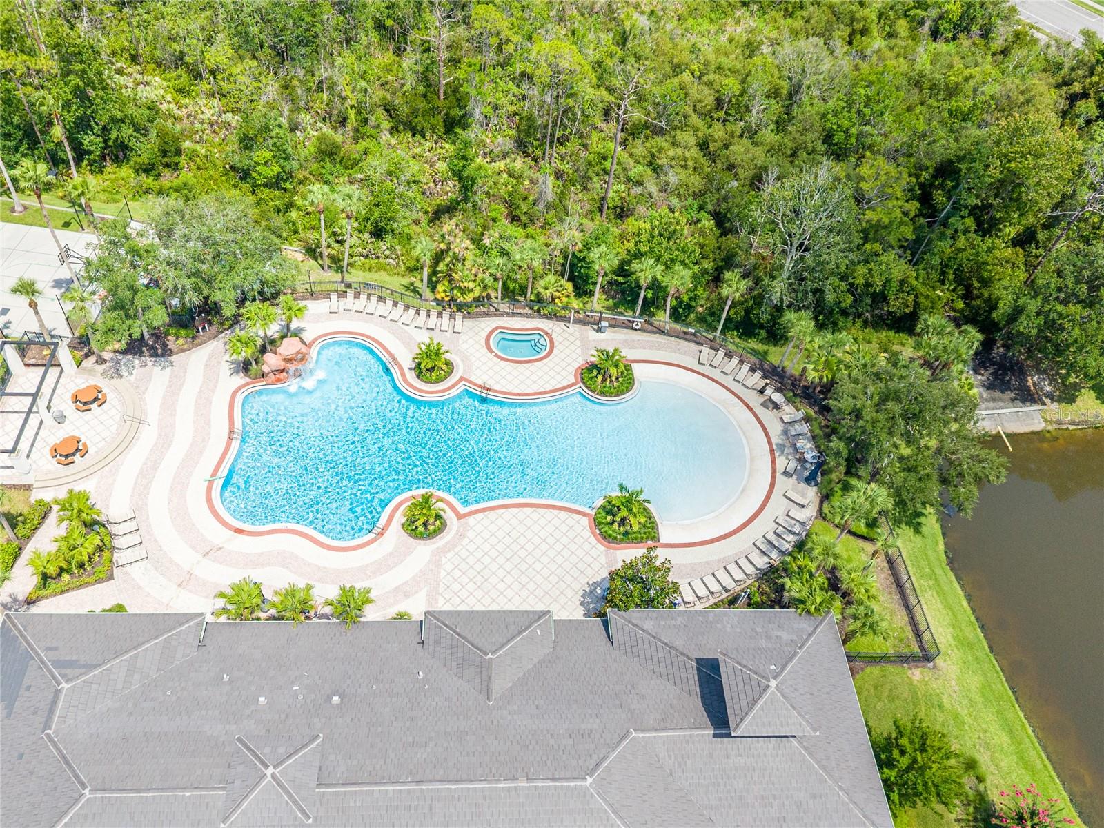 EMERALD ESTATES - Residential