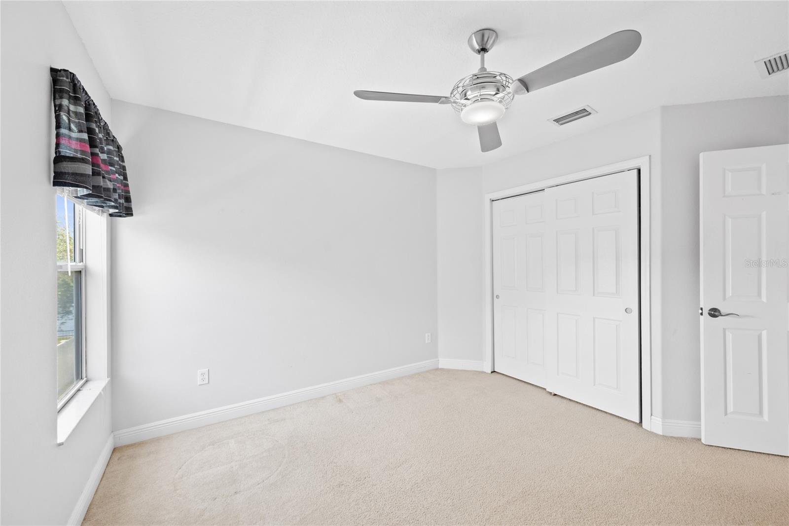EMERALD ESTATES - Residential