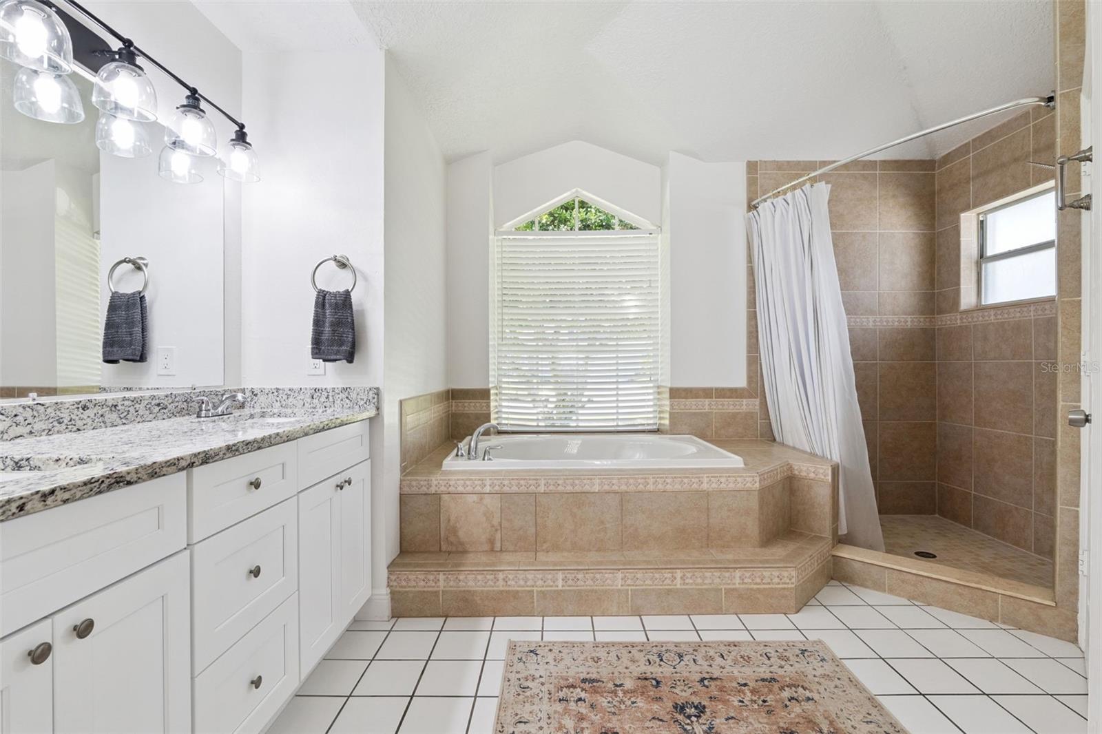 TWIN RIVERS SEC 3B UNIT 1 - Residential