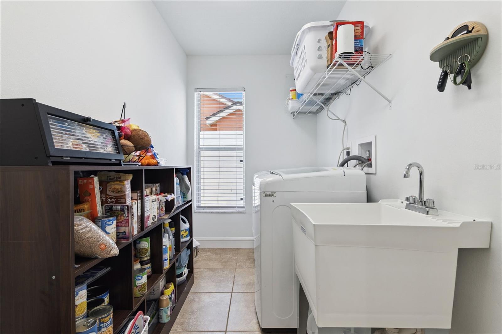 TWIN RIVERS SEC 3B UNIT 1 - Residential