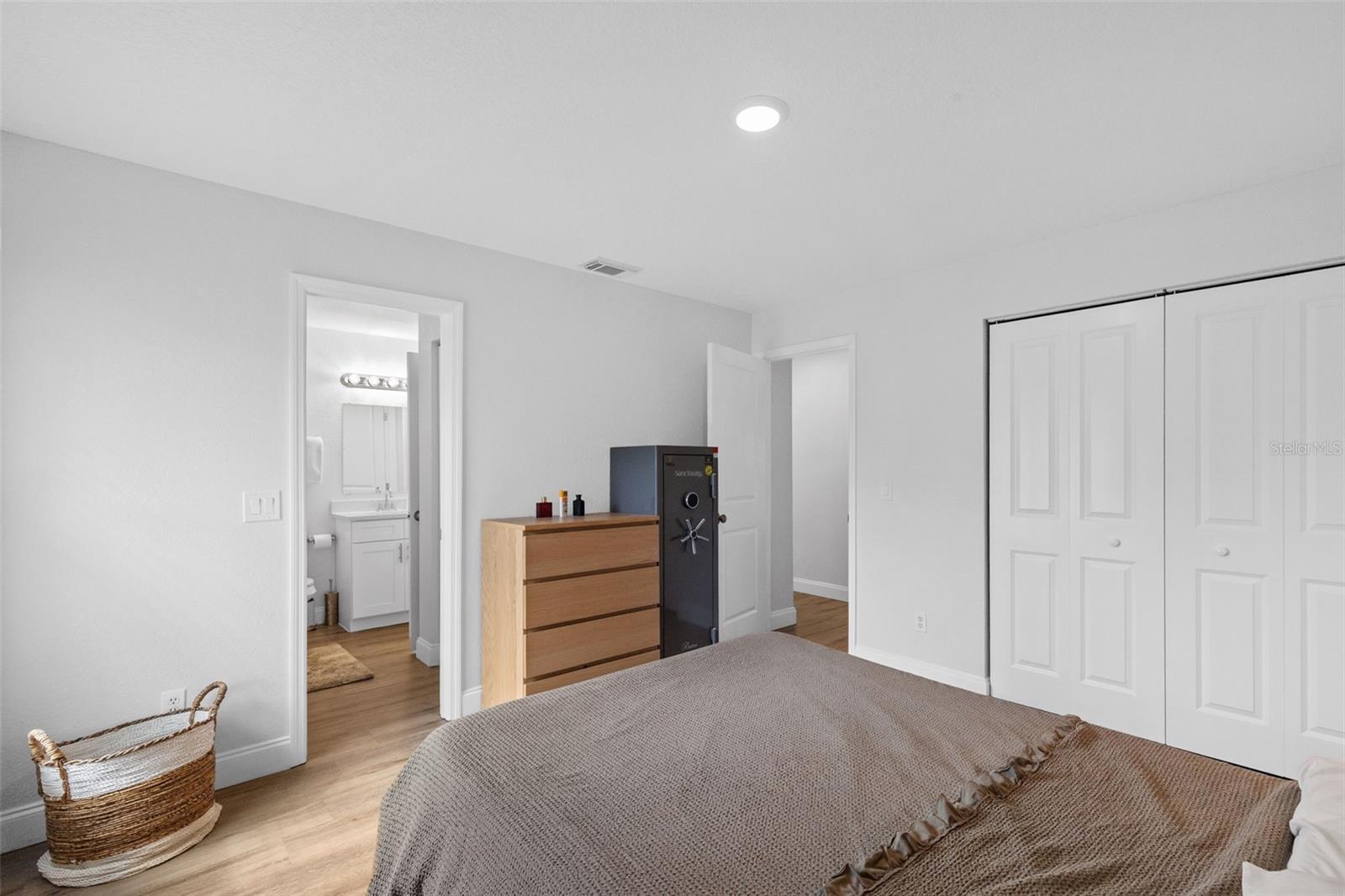 COUNTRY PLACE UNIT IV B - Residential