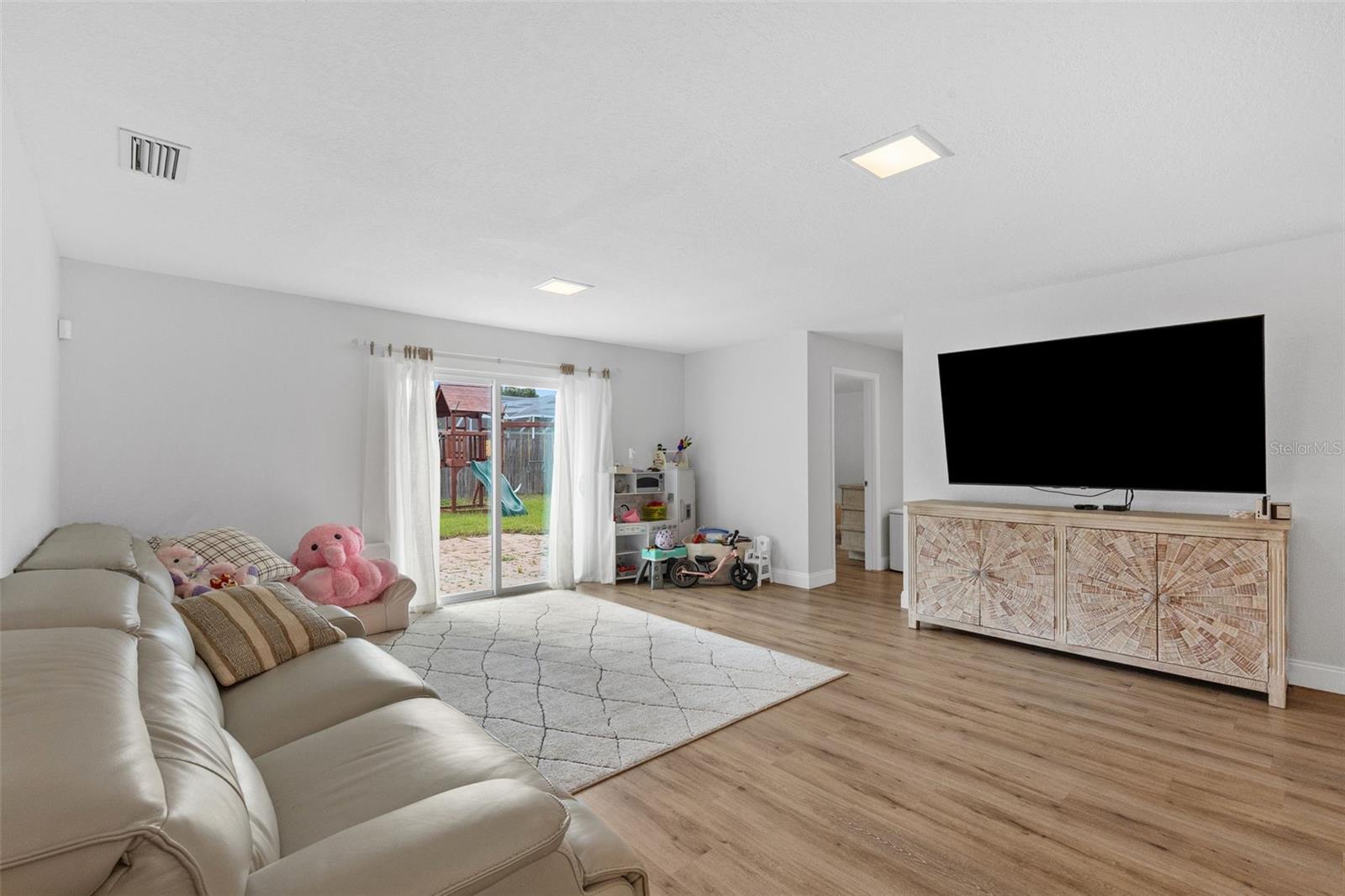 COUNTRY PLACE UNIT IV B - Residential