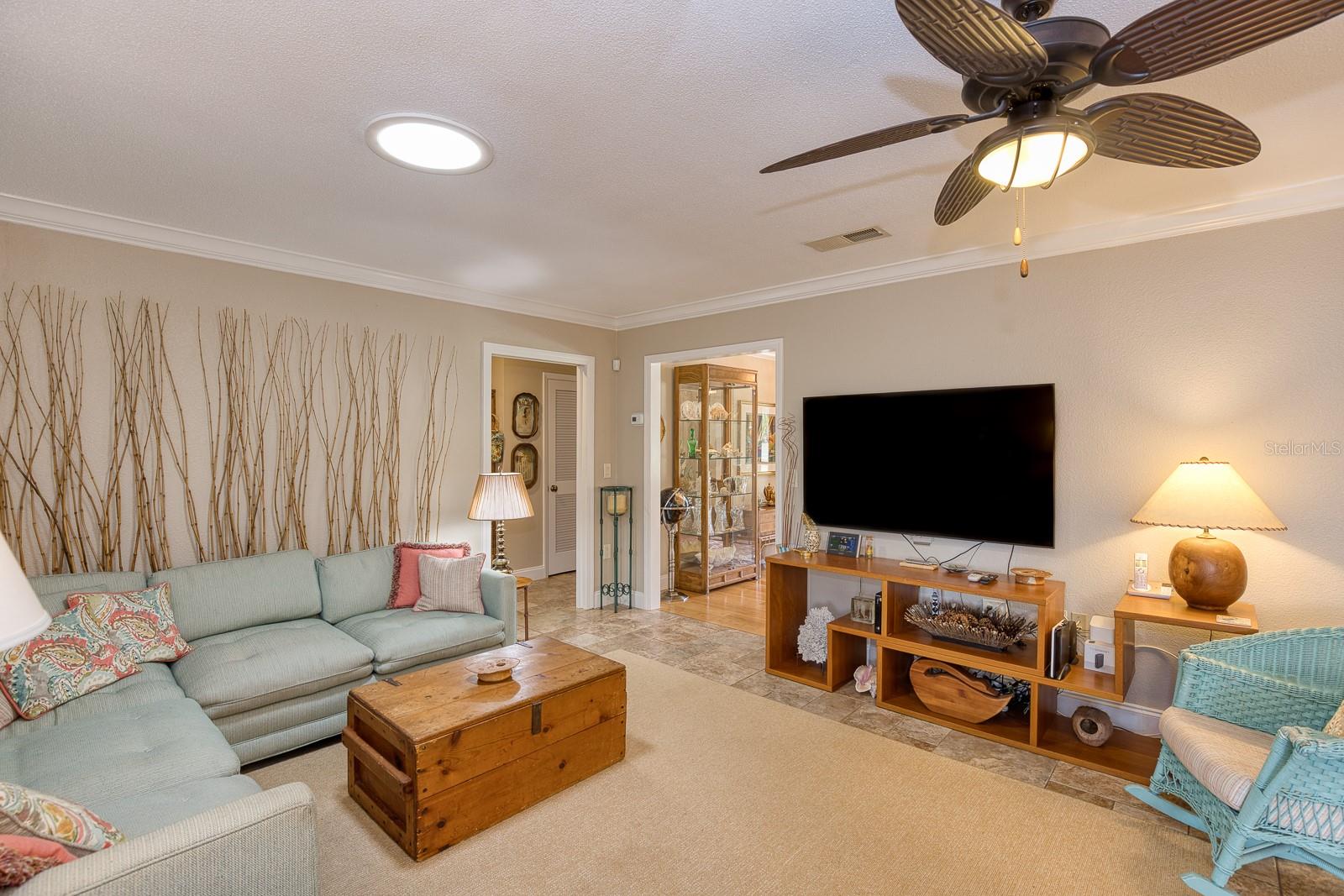 HOWEY GRIFFIN VILLAGE - Residential