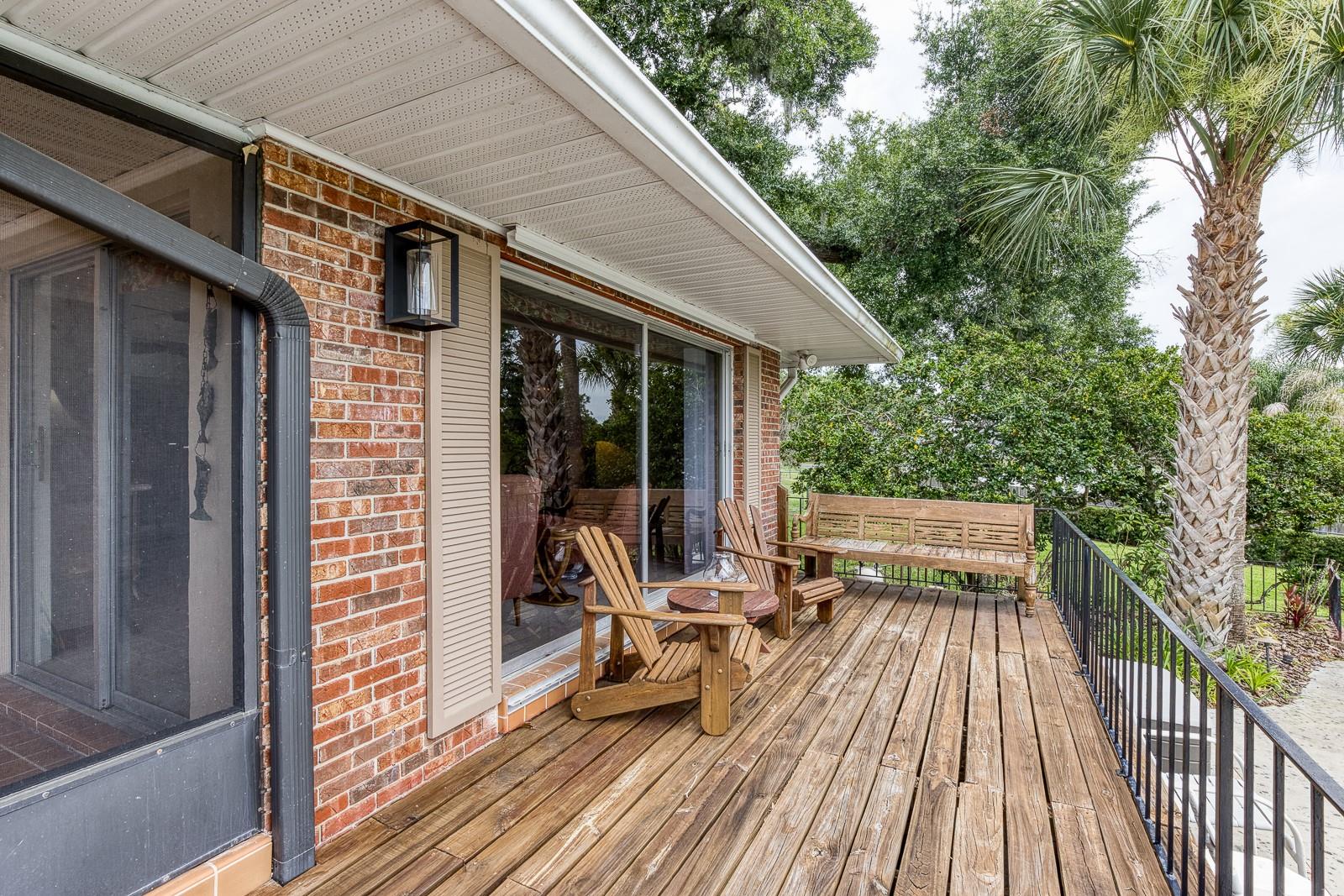 HOWEY GRIFFIN VILLAGE - Residential