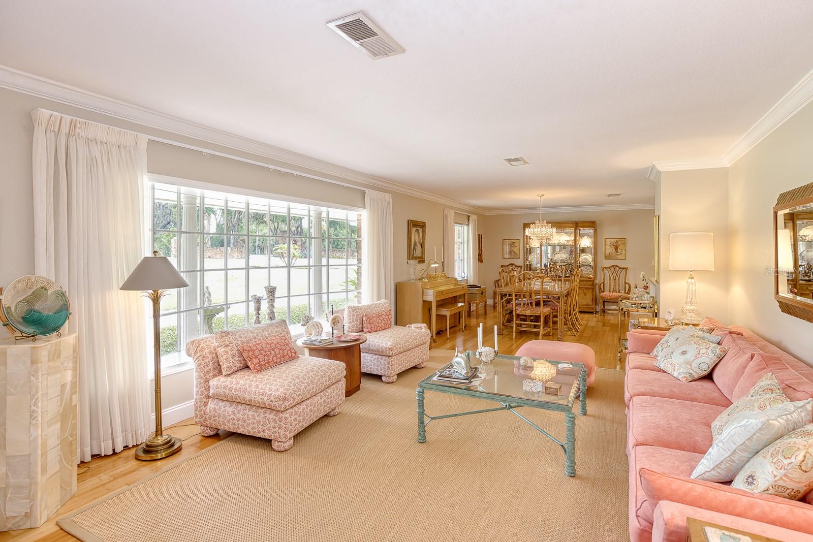 HOWEY GRIFFIN VILLAGE - Residential