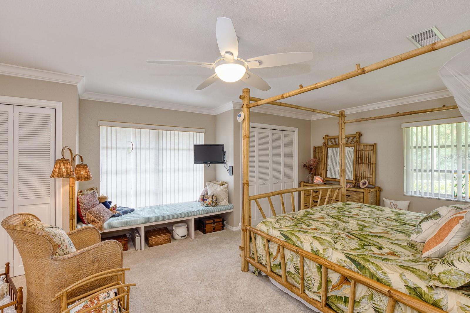 HOWEY GRIFFIN VILLAGE - Residential