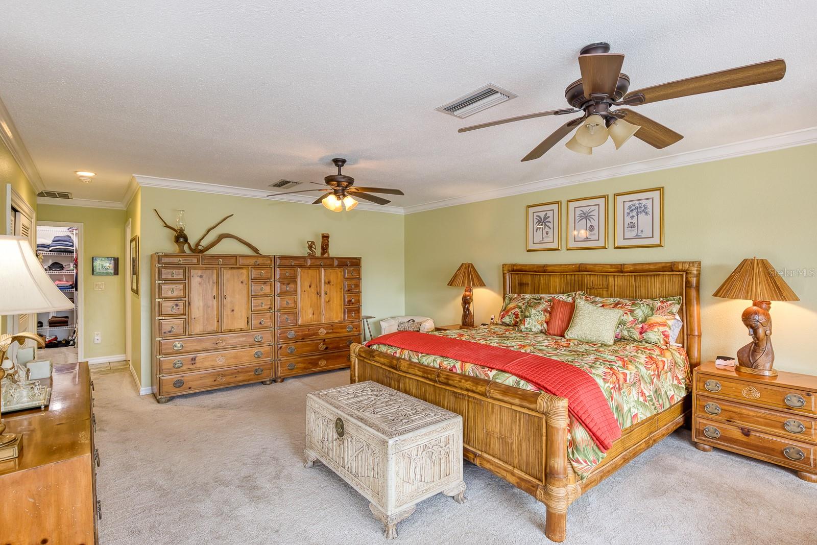HOWEY GRIFFIN VILLAGE - Residential