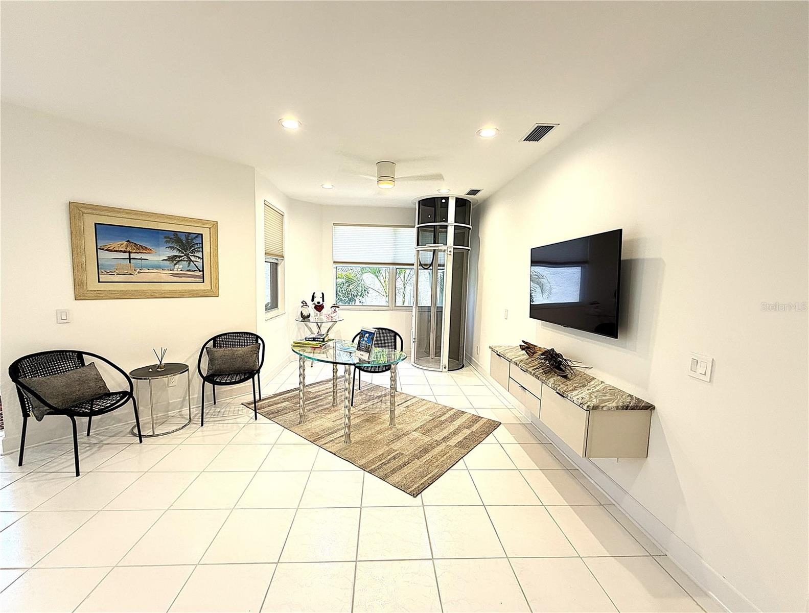 QUEENS HARBOUR - Residential