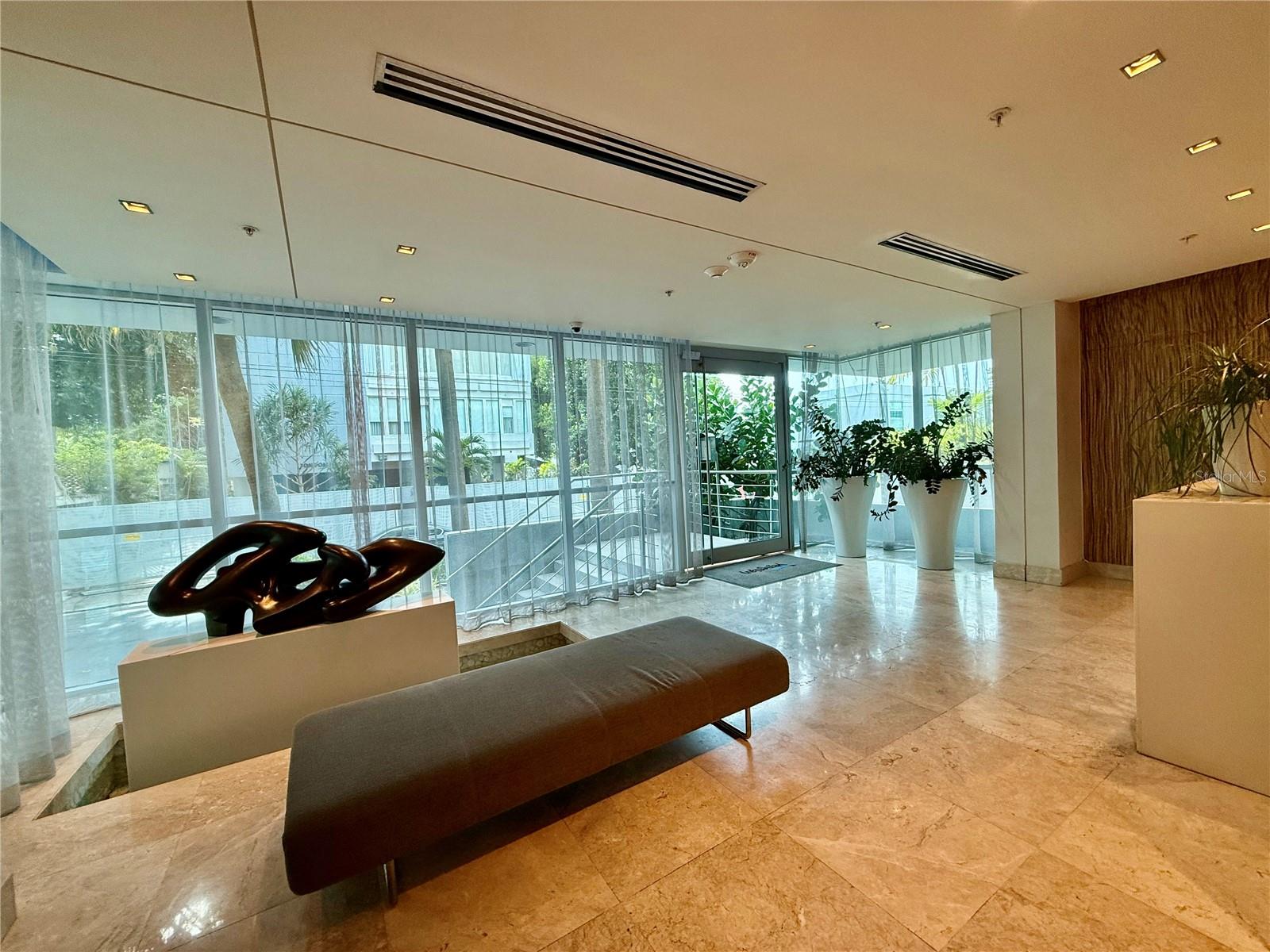 VENETIAN TOWER - Residential