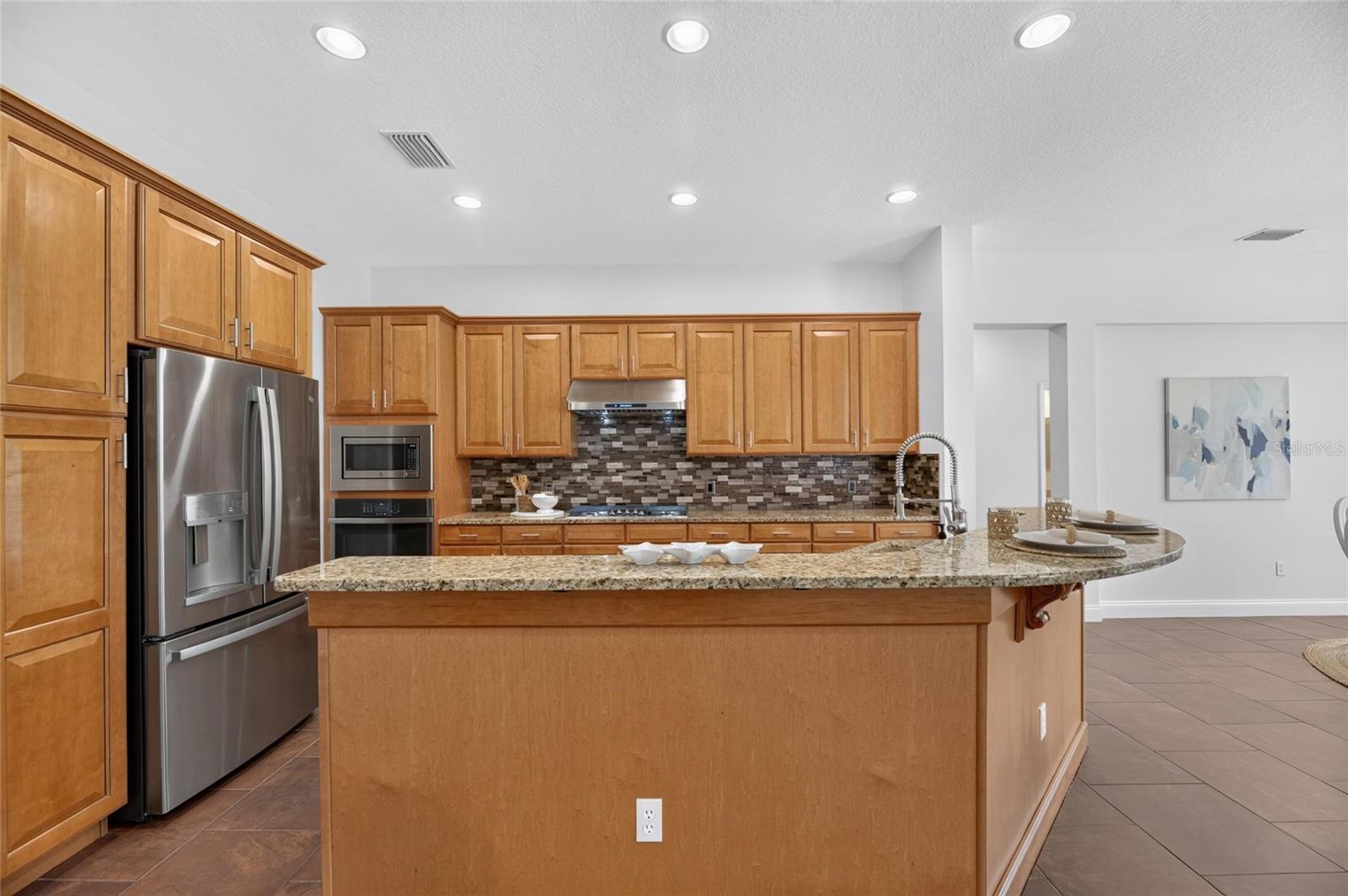 MIRABAY PH 3B-2 - Residential