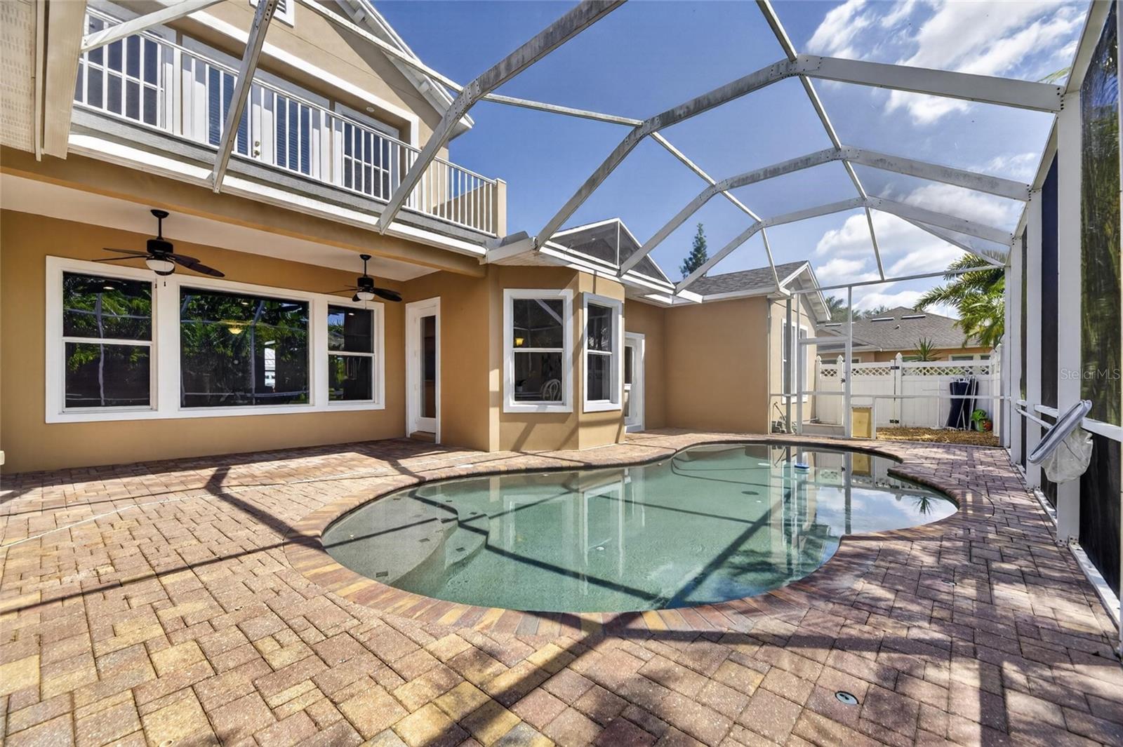 MIRABAY PH 3B-2 - Residential
