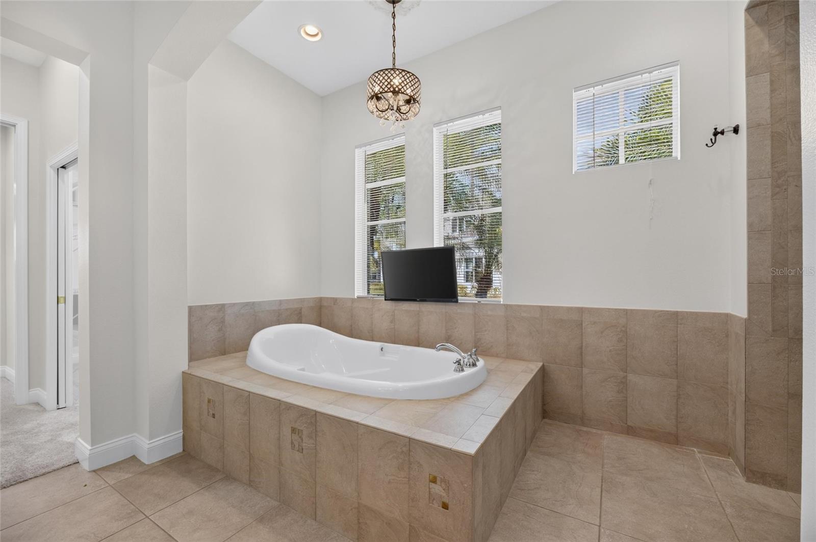 MIRABAY PH 3B-2 - Residential