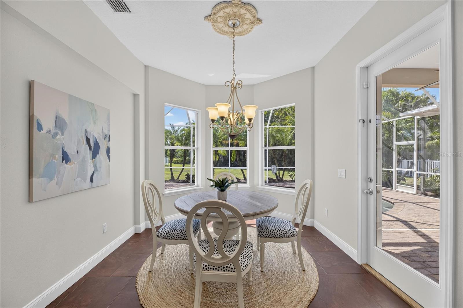 MIRABAY PH 3B-2 - Residential