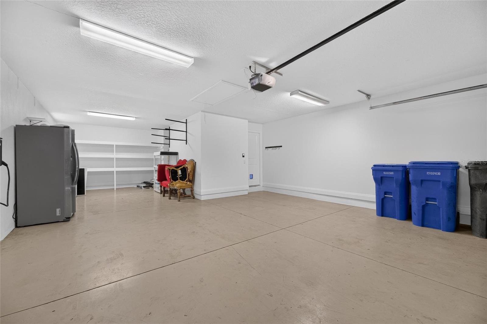 MIRABAY PH 3B-2 - Residential