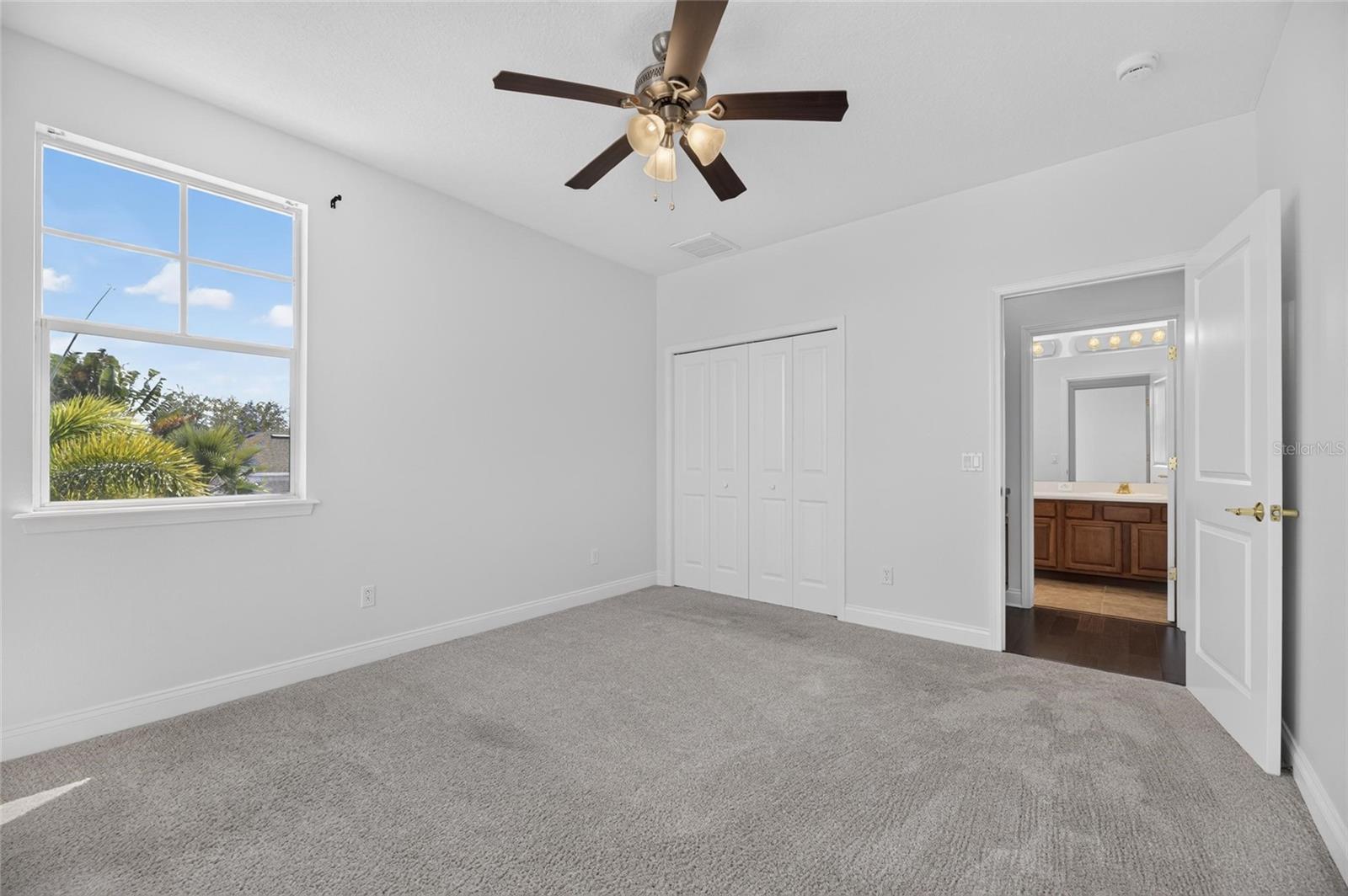 MIRABAY PH 3B-2 - Residential