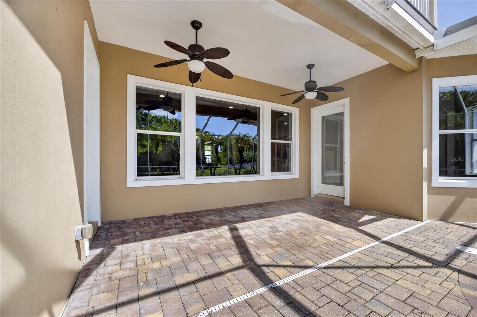 MIRABAY PH 3B-2 - Residential