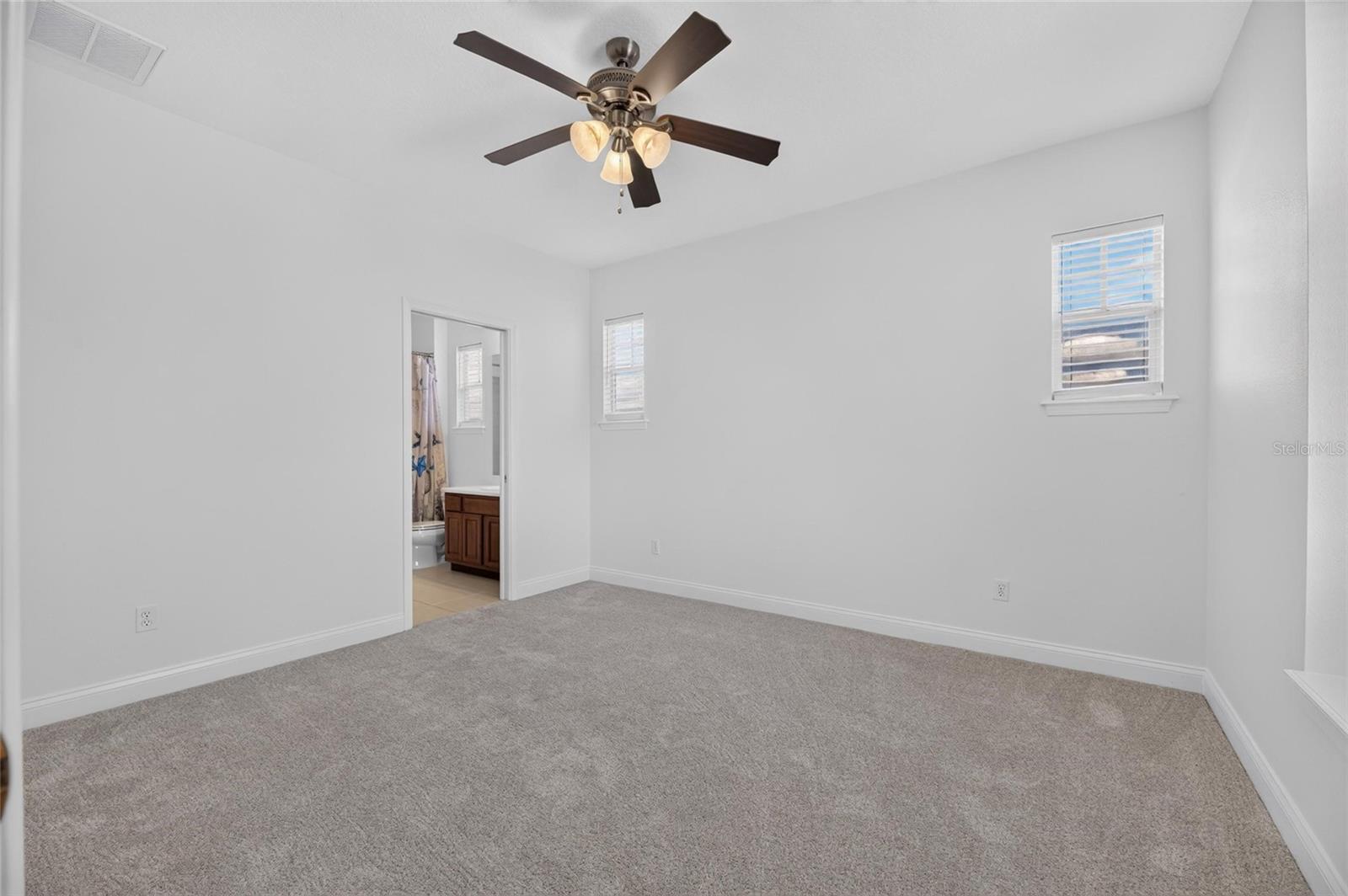 MIRABAY PH 3B-2 - Residential