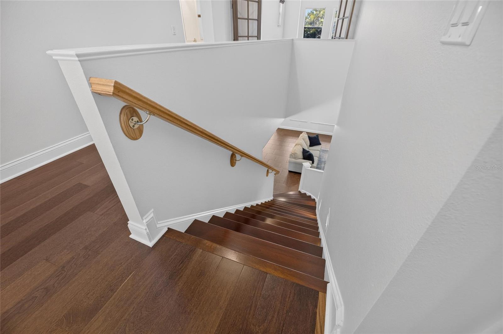 MIRABAY PH 3B-2 - Residential