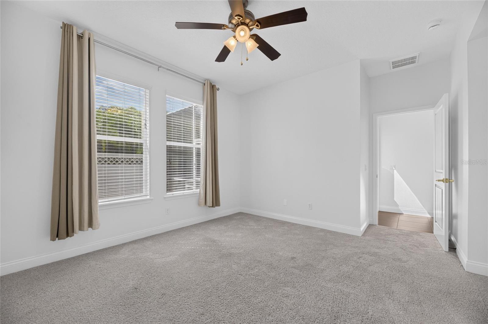 MIRABAY PH 3B-2 - Residential