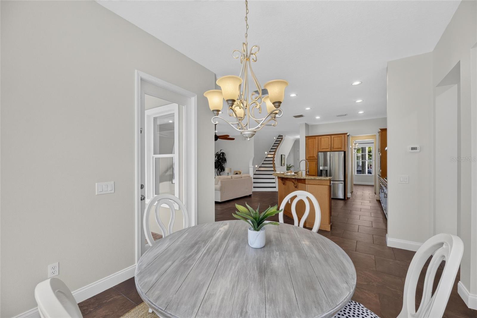 MIRABAY PH 3B-2 - Residential